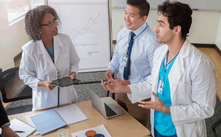  Horas extras, intervalo intrajornada, indenização pelo uso da residência da autora para estocar produtos da empresa.